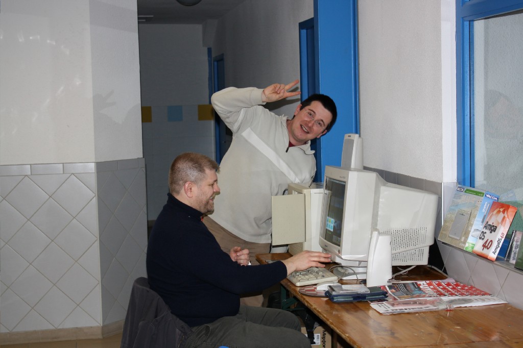 Image [121761 bytes]